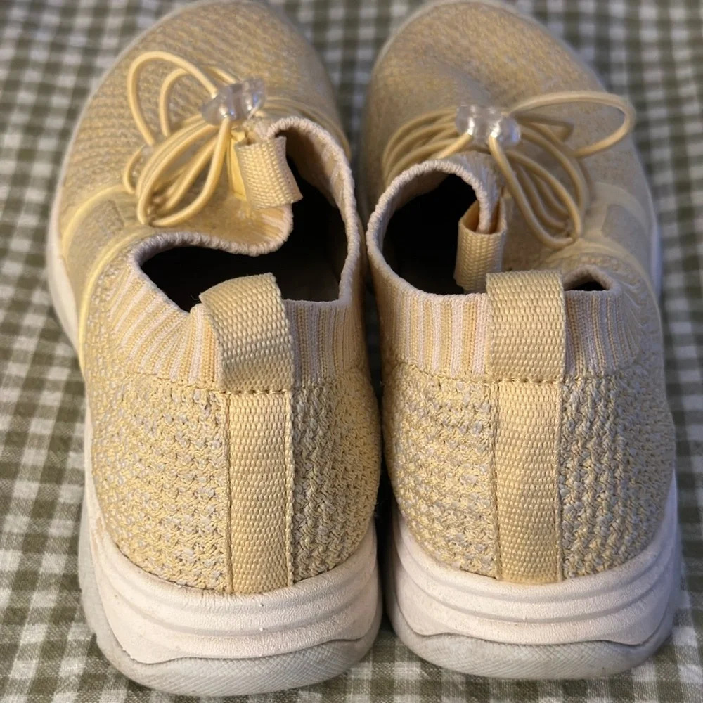 Nursemates Align Mesh Sock Type Tennis Shoe